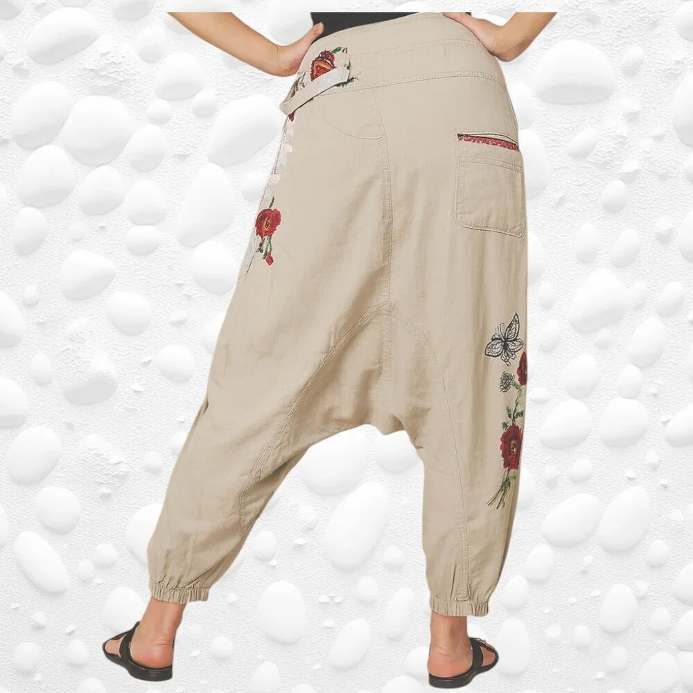 “Beige Butterfly & Bloom Boho Pants – Desigual Size S - 26" waist - Picture 2 of 13